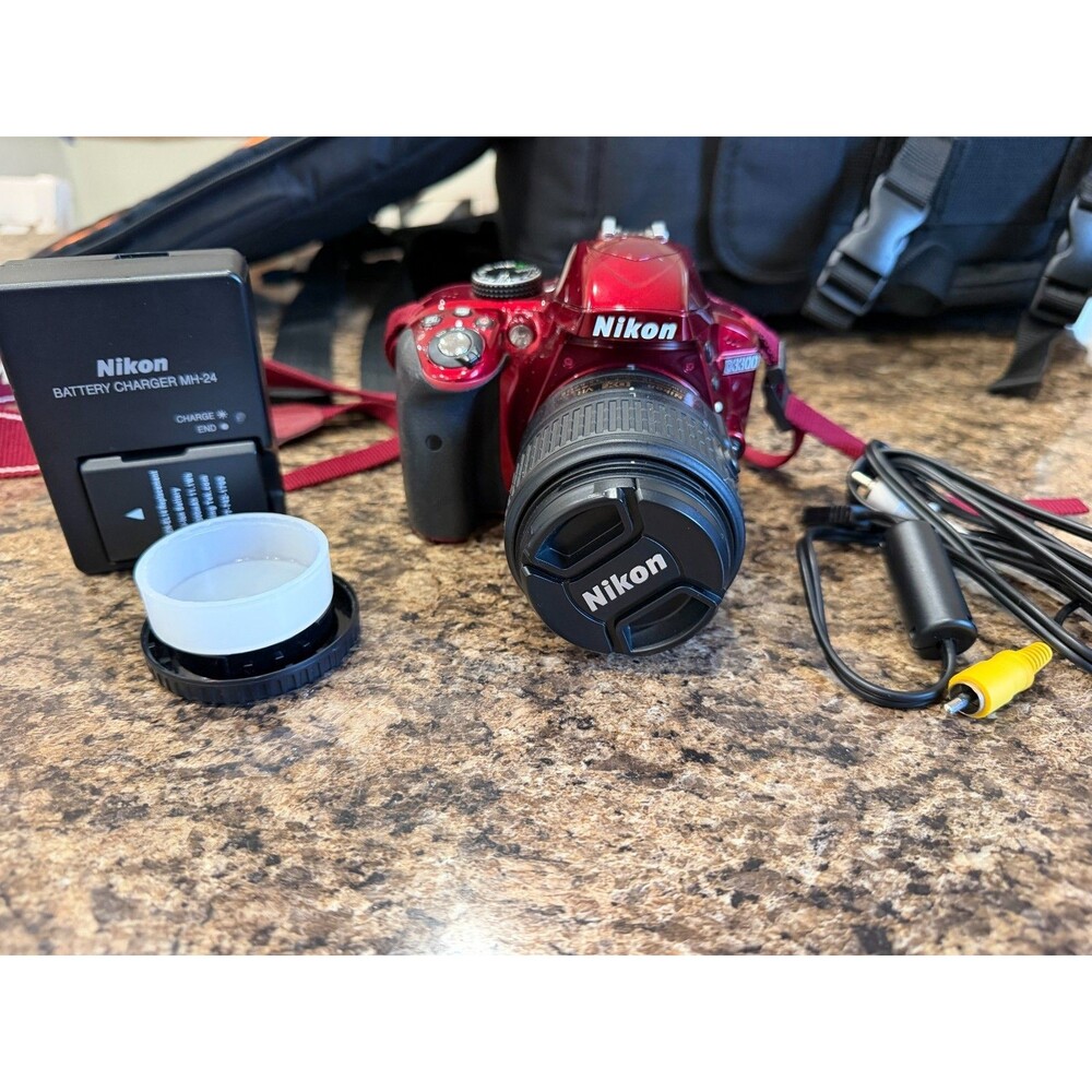 Nikon D3300 DSLR Camera Kit Bundle AF-P 18-55mm DX VR lens + SD